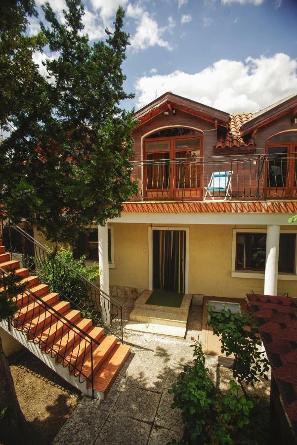 Guest House Yoanna บัลชิค ภายนอก รูปภาพ